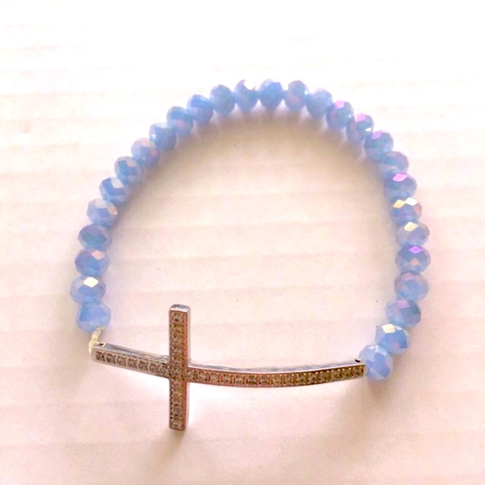 Crystal beaded bracelet with a crystal cross